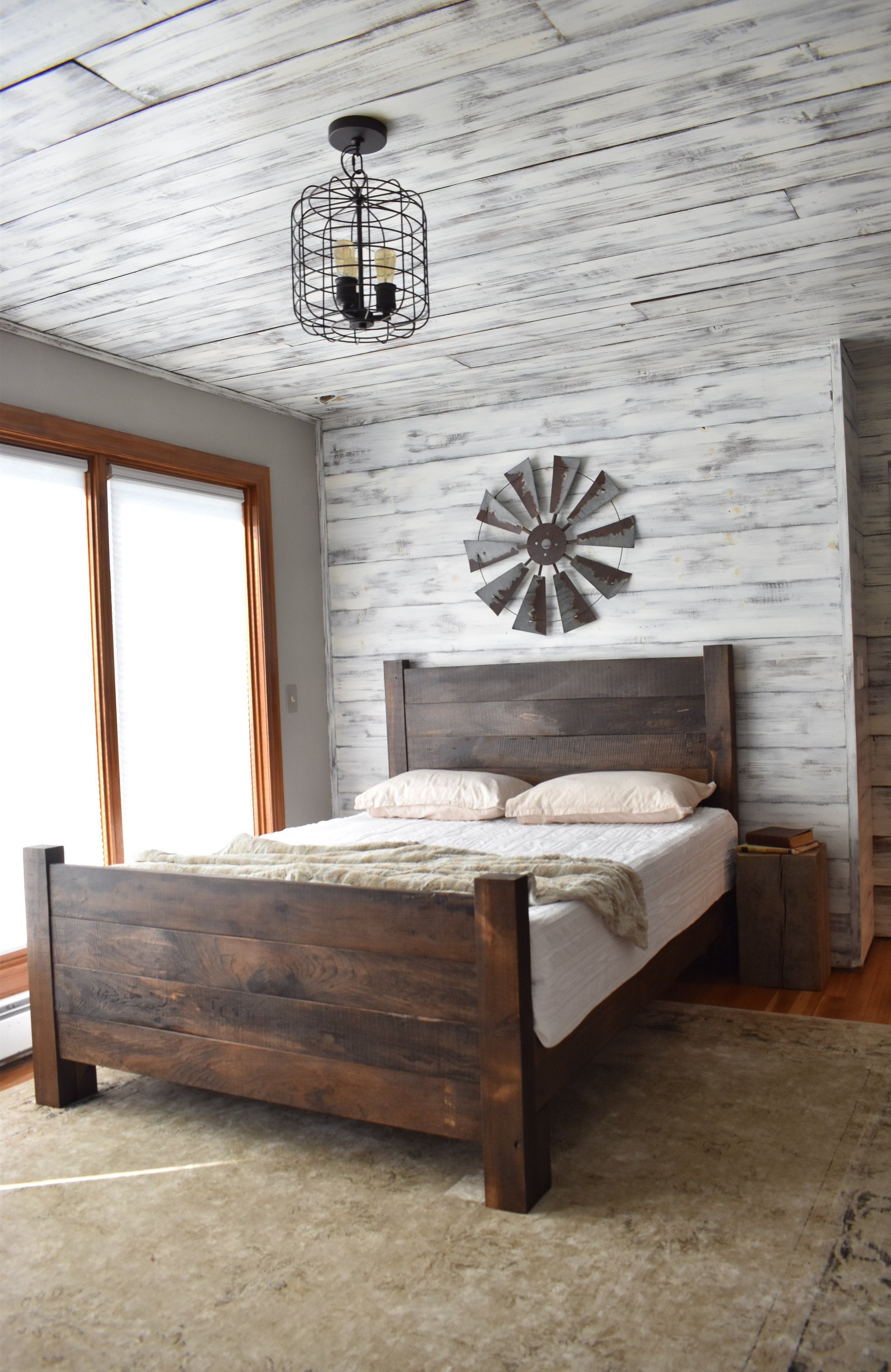 Farmhouse queen deals platform bed